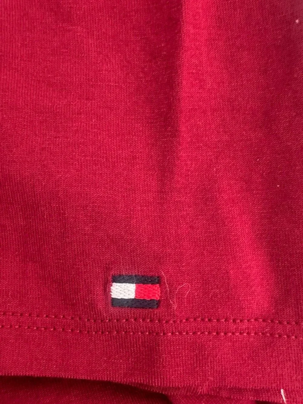 Tommy Hilfiger Men's T Shirt Small Burgundy Stripe Logo Cotton Casual Crewneck